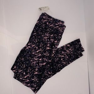 NWTs Anko pink and black workout leggings